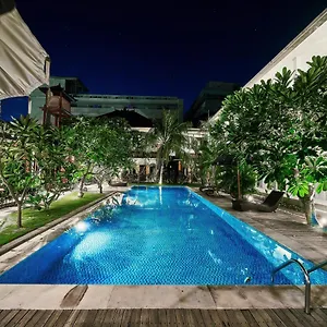 Easy Surf Camp 3* Kuta Lombok